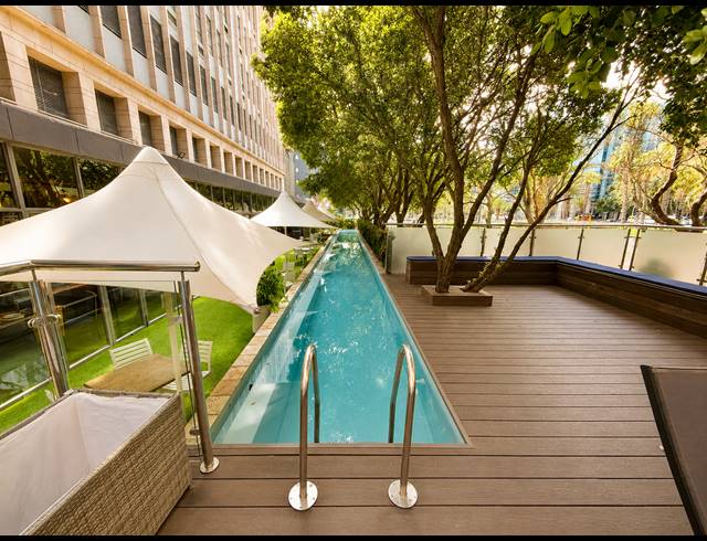 2 BEDROOM APARTMENT FOR SALE IN CAPE TOWN CITY CENTRE